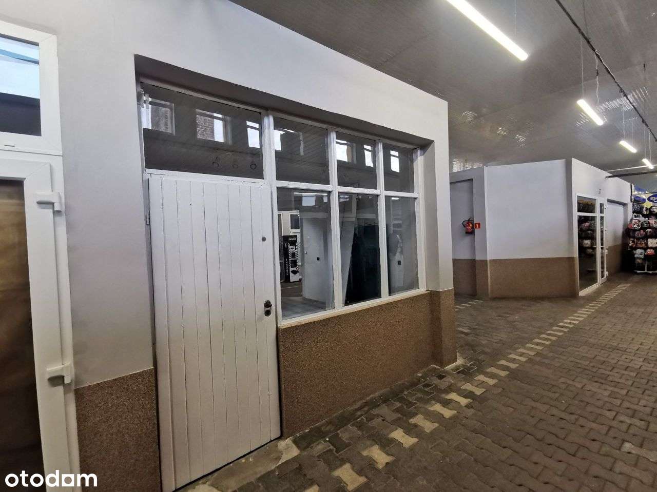 Lokal użytkowy na Hali Targowej- Złotów-8