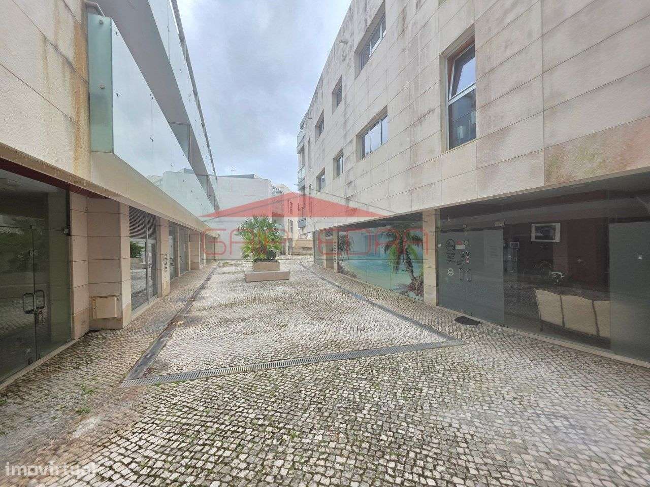 Lojas (2 lado a lado) ideal apartamentos Casino da Figueira da Foz - Grande imagem: 4/21