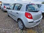 Dezmembrez/Dezbembrari Renault Clio 3 fabricatie 2007 - 4