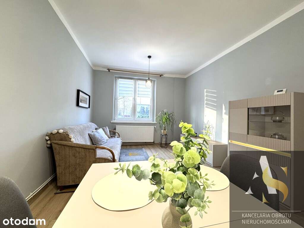 Przestronne mieszkanie na parterze, przy deptaku-0