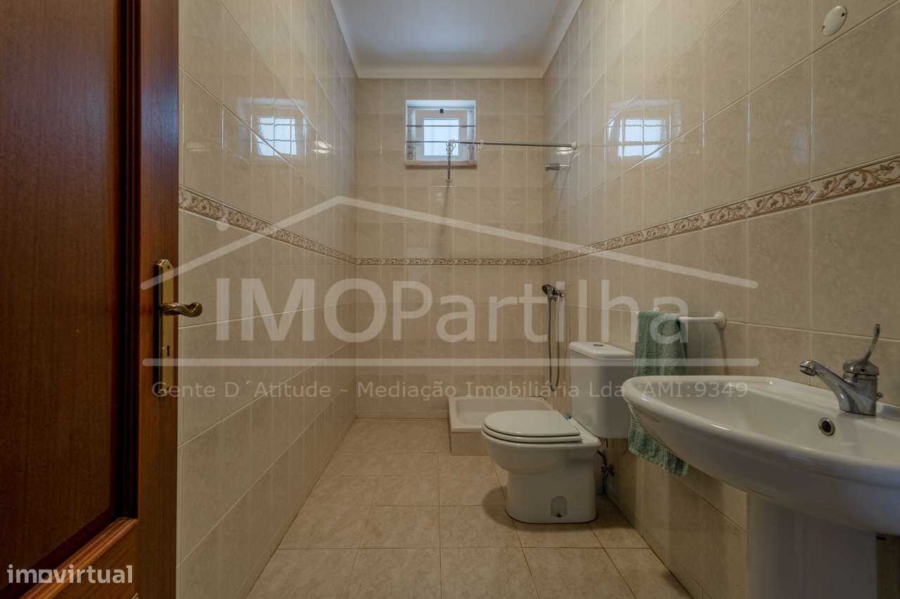 Moradia T5 em Montesouros - Mafra-18