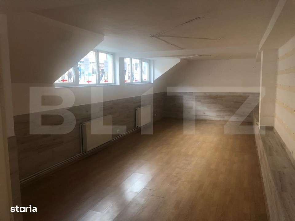 Spatiu comercial 44mp la demisol pe Bulevardul Revolutiei - Imagine principală: 3/10