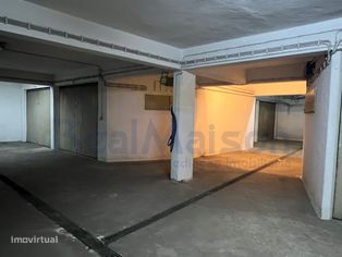 Arrenda-se Garagem no centro de Mem Martins - Grande imagem: 2/4