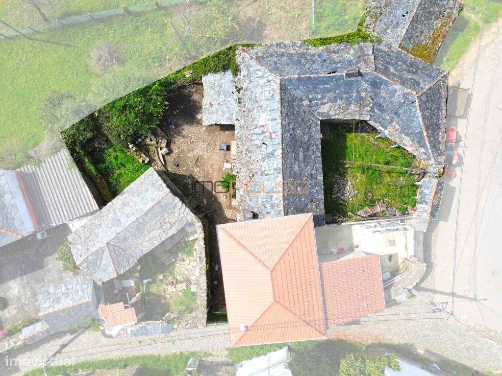 Casa centenária em aldeia de xisto - Alvarenga - Grande imagem: 4/28