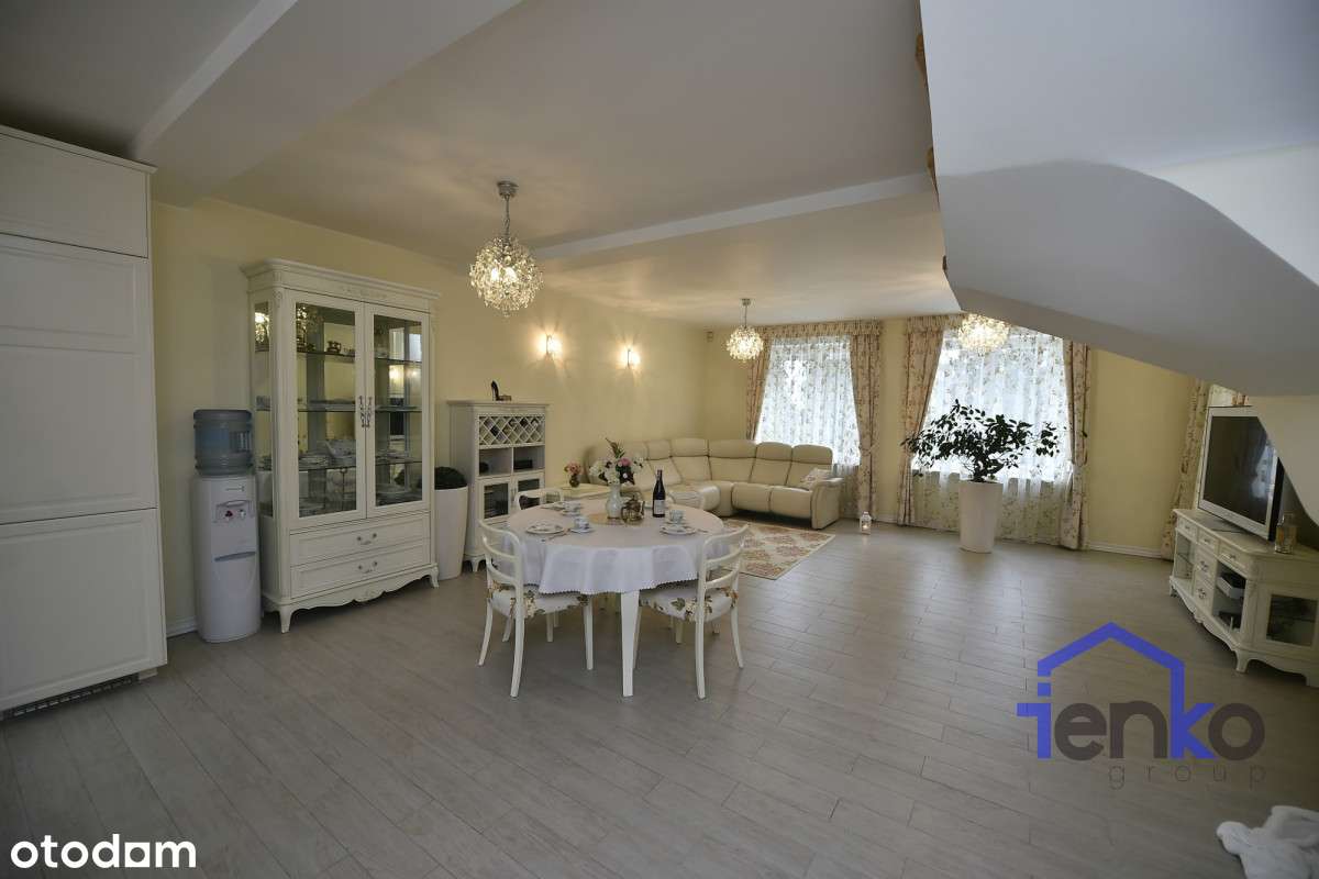 Dwupoziomowy apartament w unikalnej kamienicy-1