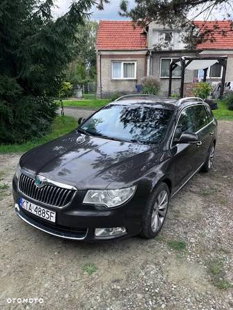 Skoda Superb 2.0 TDI Ambition - 2