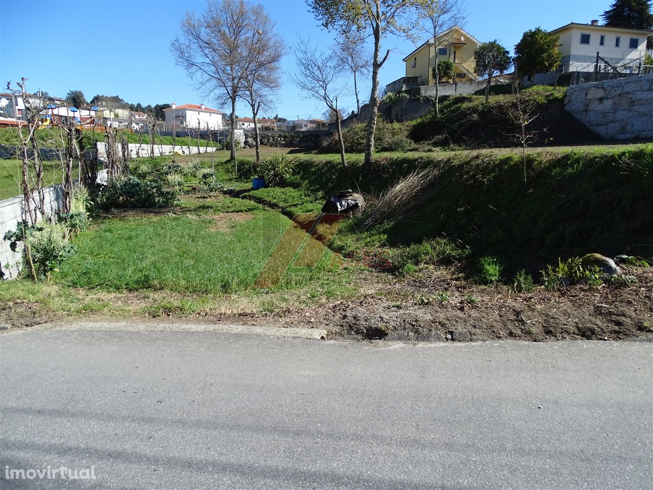 Terreno Para Construção T0 Venda em Fornelos,Fafe