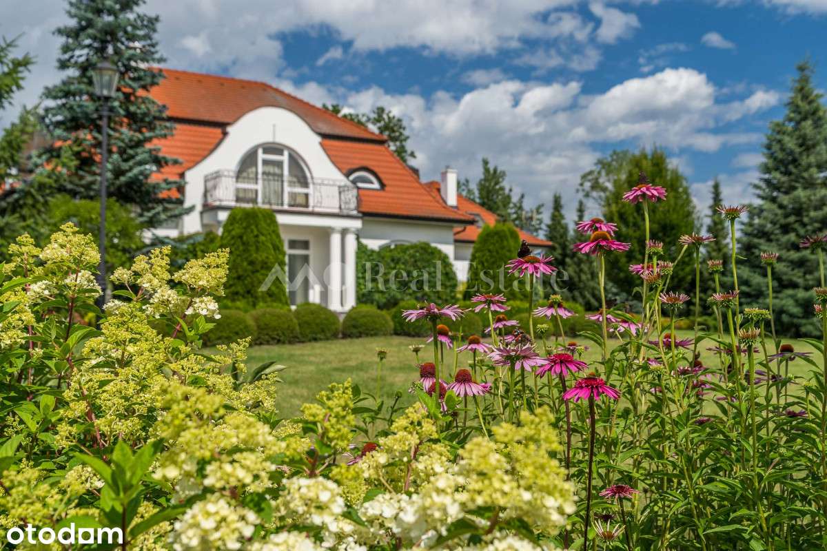 Dworek z malowniczym ogrodem - Pełny obrazek: 4/13