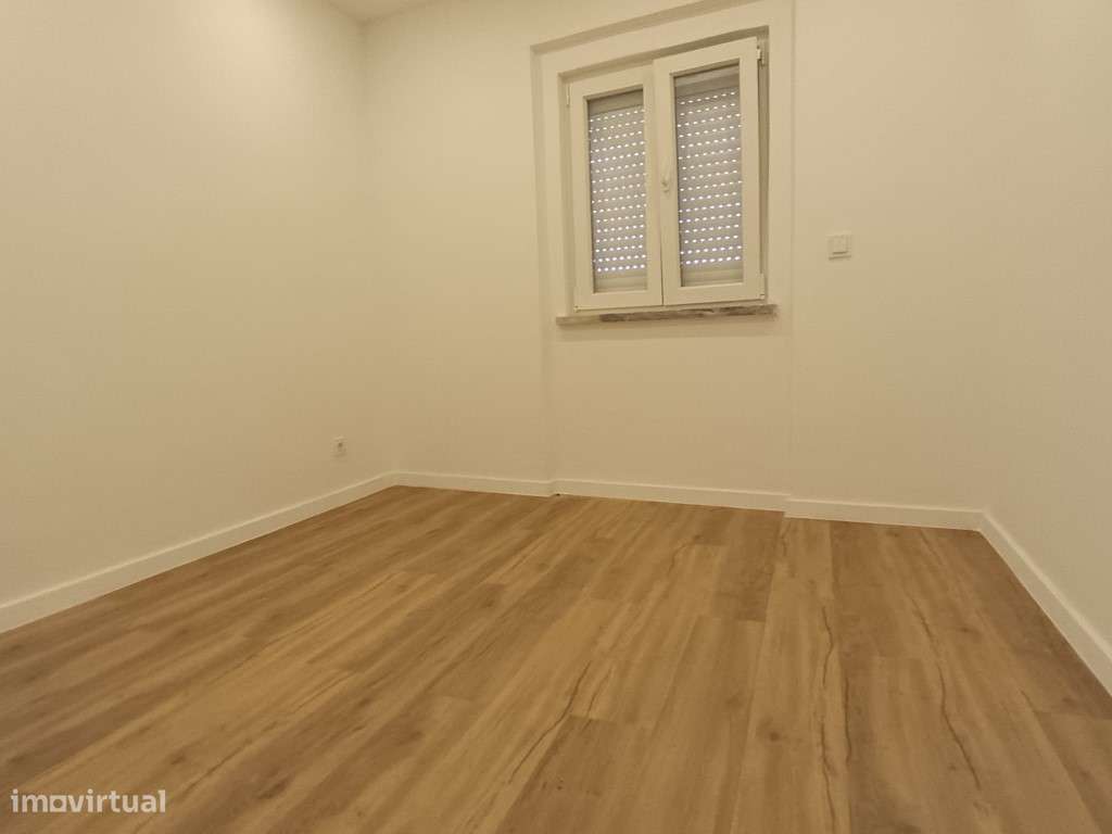Apartamento T1 REMODELADO em Odivelas-3