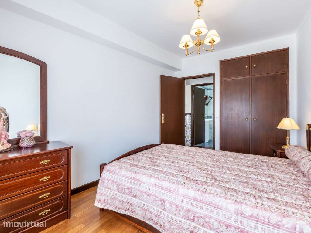 Moradia Triplex com Vista Mar e Terraço Privativo no Coração da Naz...-17