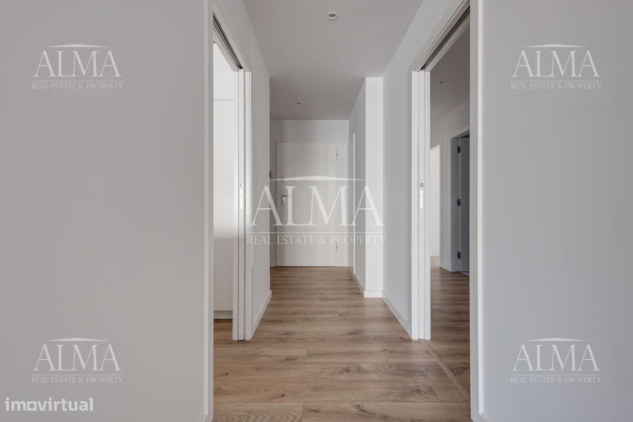 Apartamento T4 novo  na Senhora do Porto-7