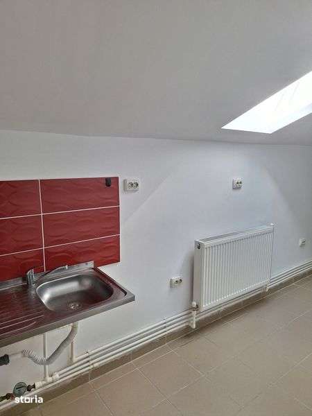 Garsoniera Nebobilata de inchiriat - Imagine principală: 4/4