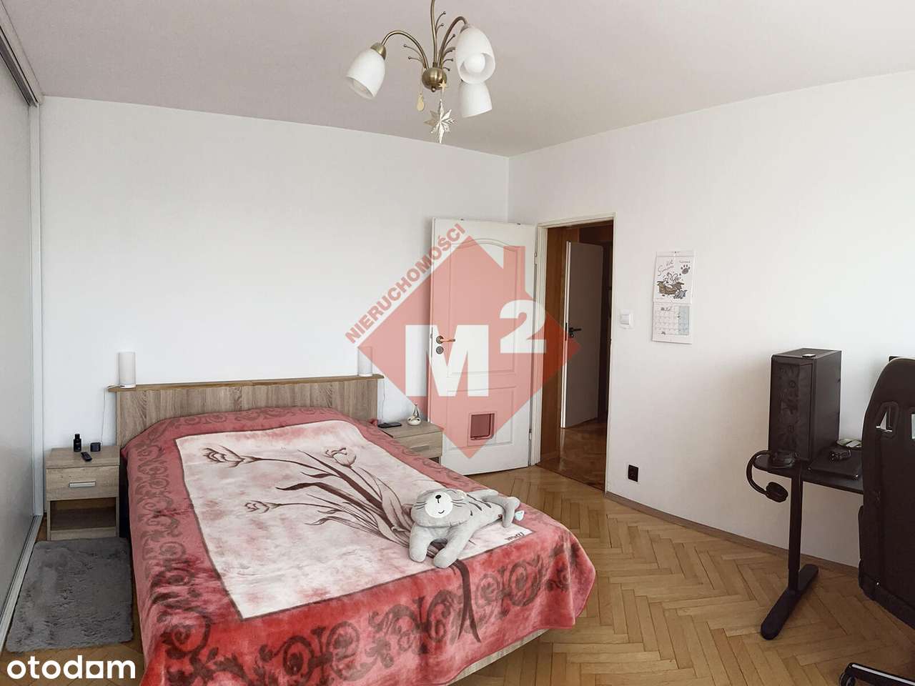 Dom wolnostojący w cichej dzielnicy domów jednorodzinnych .-13