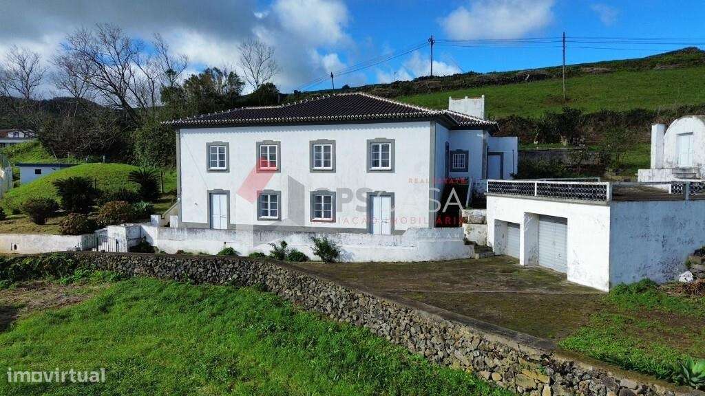 Moradia T4 em Prédio Misto – Fonte do Bastardo-37