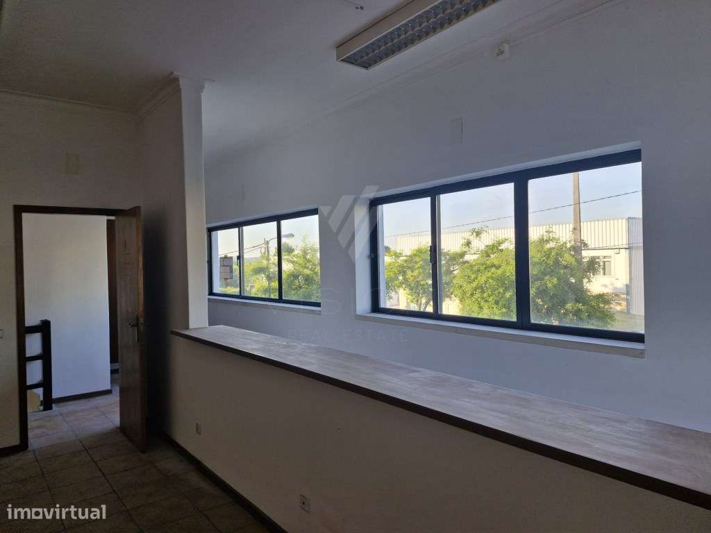 ARMAZÉM INDUSTRIAL-17