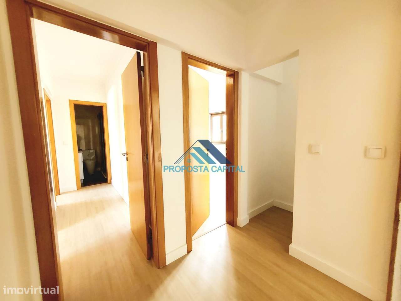 Apartamento T2 Totalmente Remodelado | Centro Sesimbra 200m da Praia-8