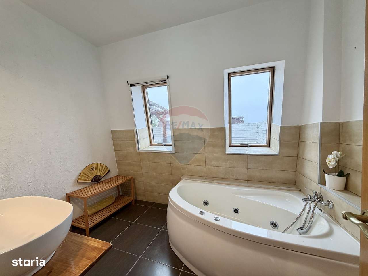 Apartament de 3 camere cu terasă generoasă în Complexul New Residence-8