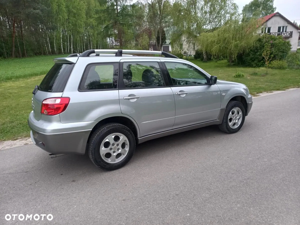 Mitsubishi Outlander 2.0 Sport 4WD - 7