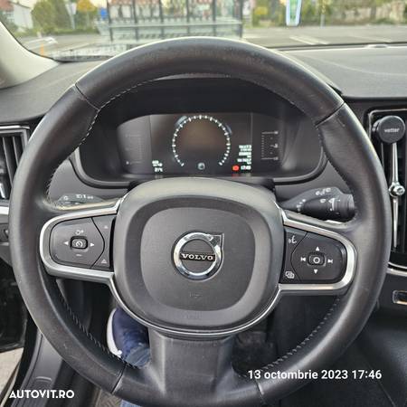 Volvo V90 D4 Momentum - 17