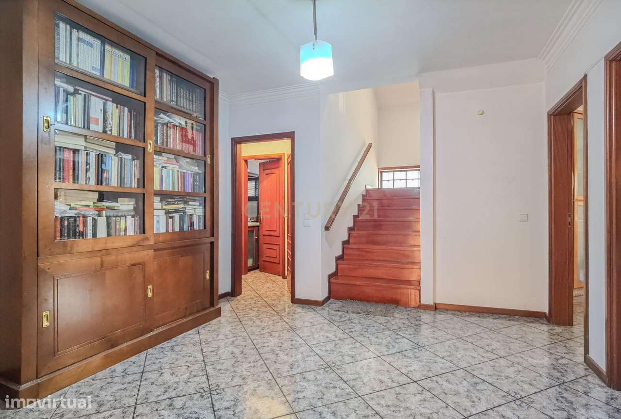 Moradia 4 frentes, T4 em Paiço, Lavra-18