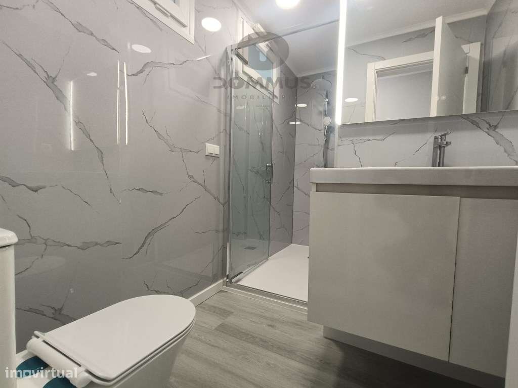 Apartamento T2 na Figueirinha ( Oeiras ) totalmente Remodelado-6