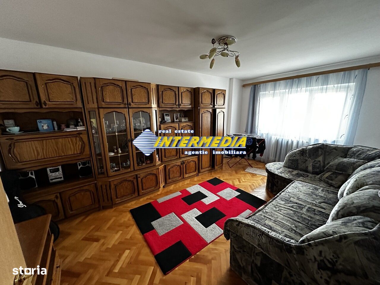 Apartament 3 camere decomandat de vanzare in Alba Iulia zona Cetate cu