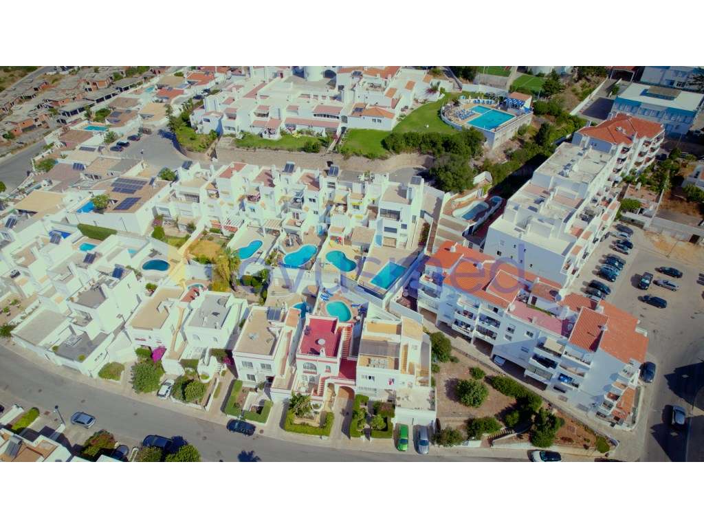 Moradia renovada com piscina e vistas panorâmicas sobre Albufeira e...-49