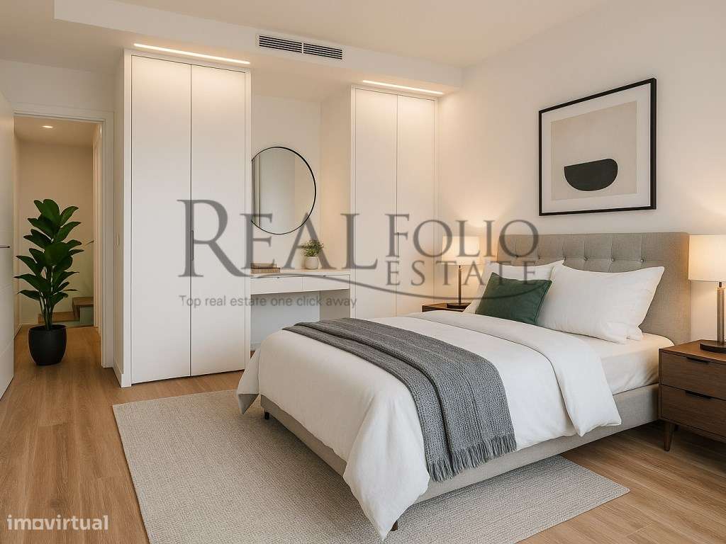 Moradia T3 com jardim e garagem em Bicesse - Grande imagem: 4/36