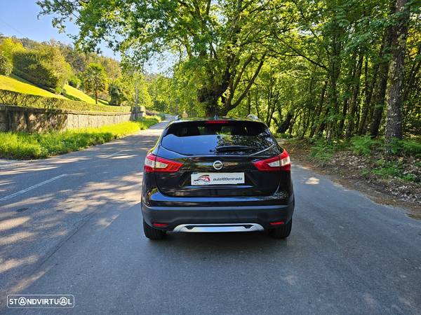 Nissan Qashqai 1.5 dCi TEKNA - 4