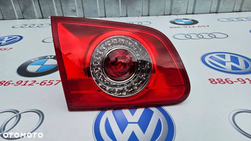 VW Passat B6 Kombi Lampa tył lewy w klapę bagażnika Lampa tylna lewa EUROPA IDEALNA 3C9945093 - 2
