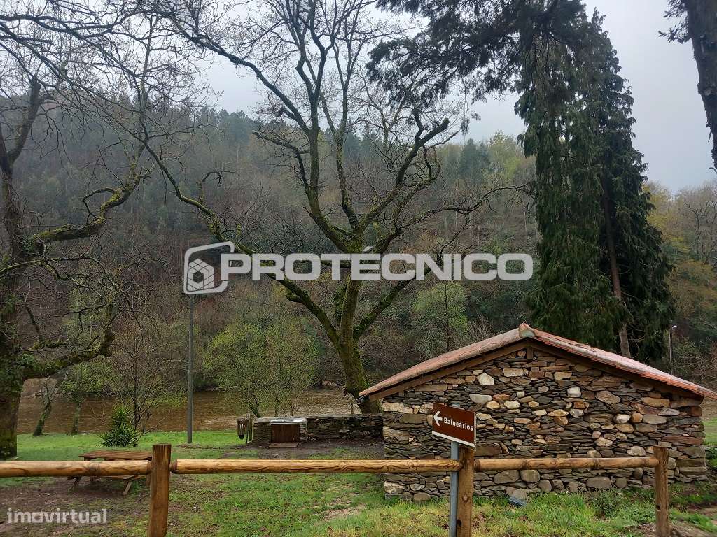 Moradia T2 para Reabilitação - Destriz - Grande imagem: 5/31