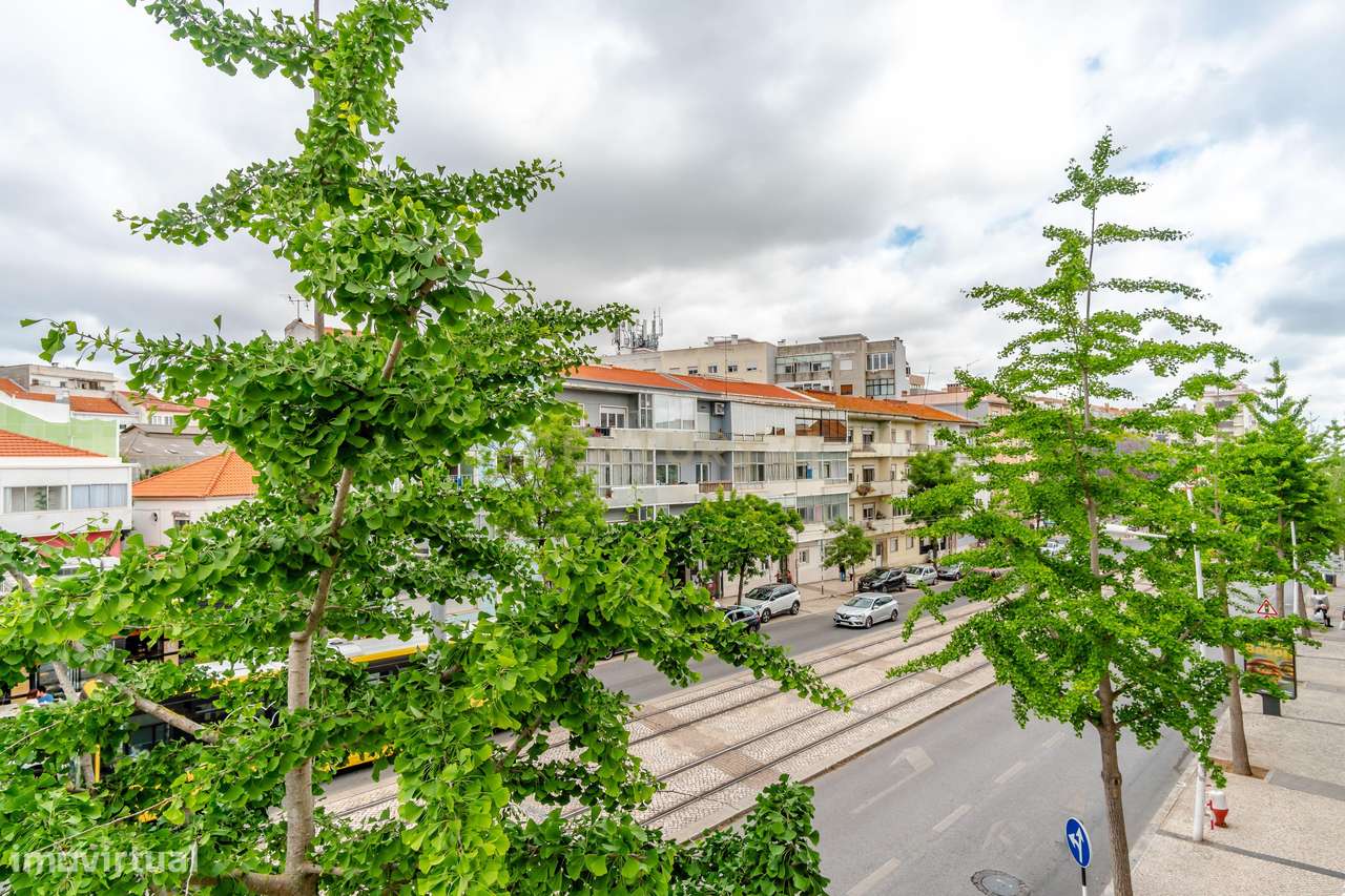 Apartamento T2 Mobilado no Centro de Almada – Excelente Localização-6