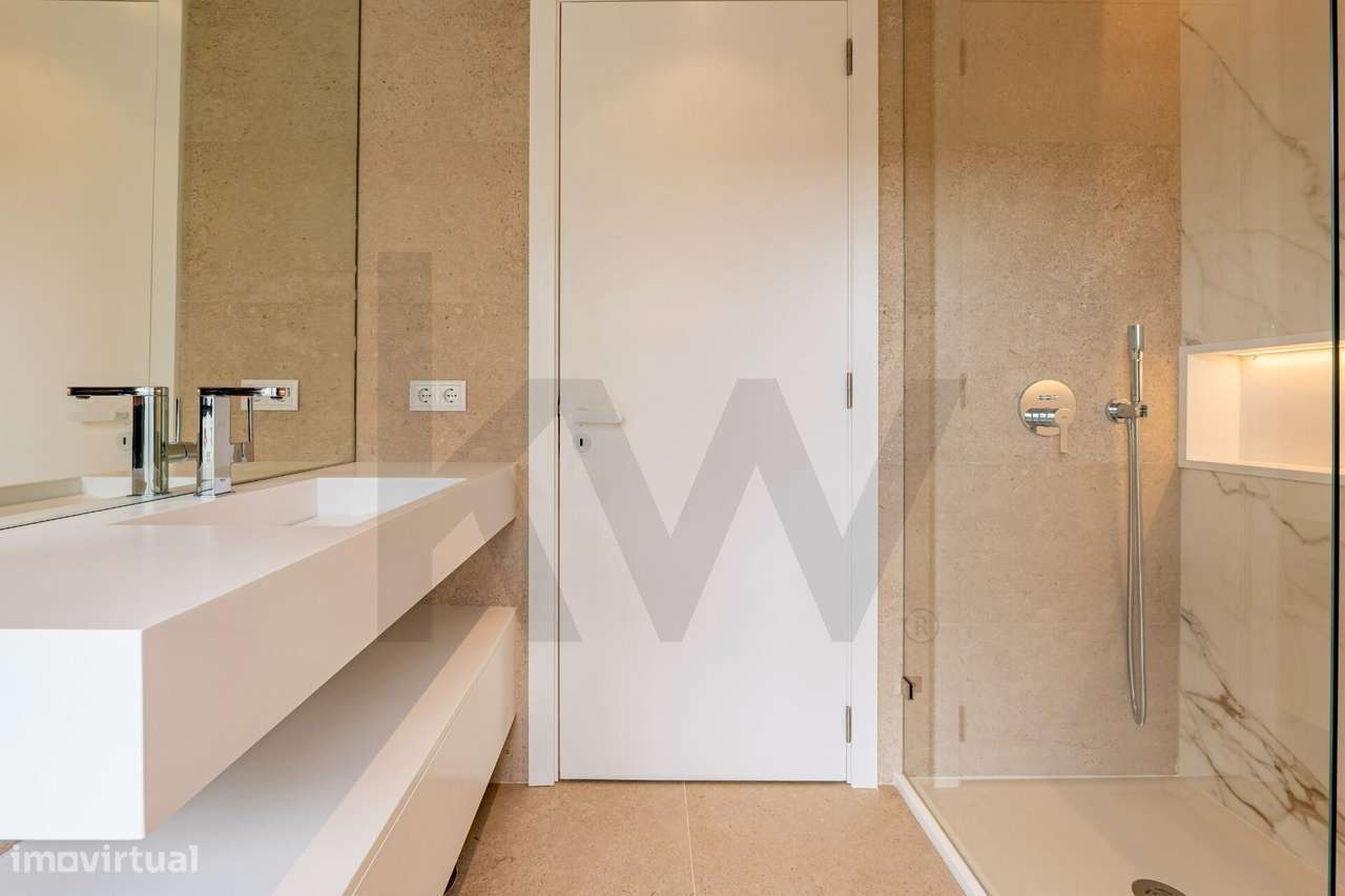 Apartamento T4 com Jardim e Piscina na Parede – Cascais-28