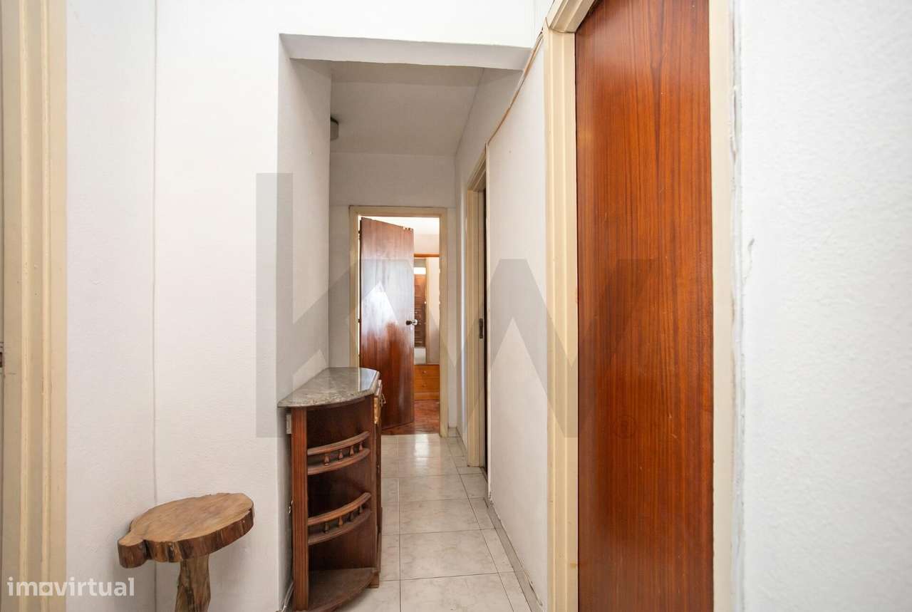 Apartamento T3 Vale da Amoreira, Moita, junto à Pista de Atletismo com-12