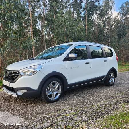 Dacia Lodgy 1.5 Blue dCi Stepway 7L - 2