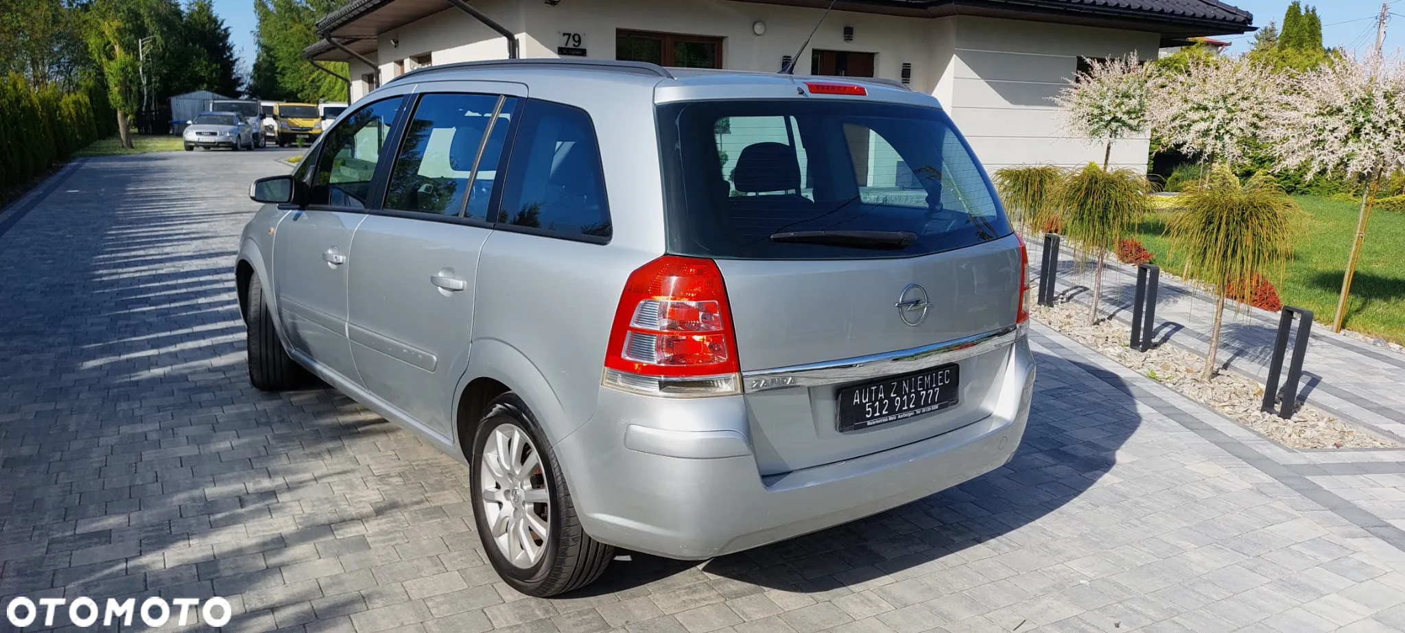 Opel Zafira 1.8 Cosmo - 2