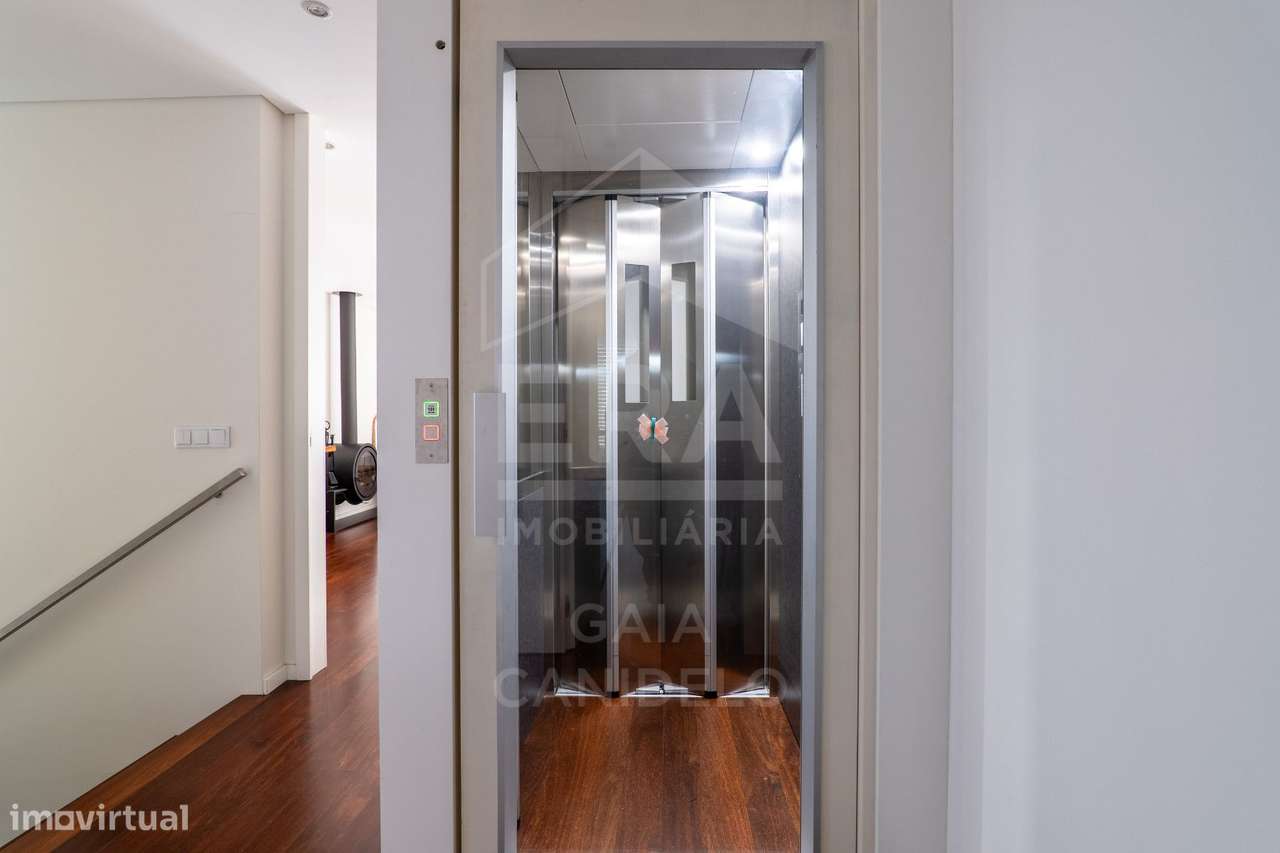 Moradia de Luxo com Piscina na Madalena-10