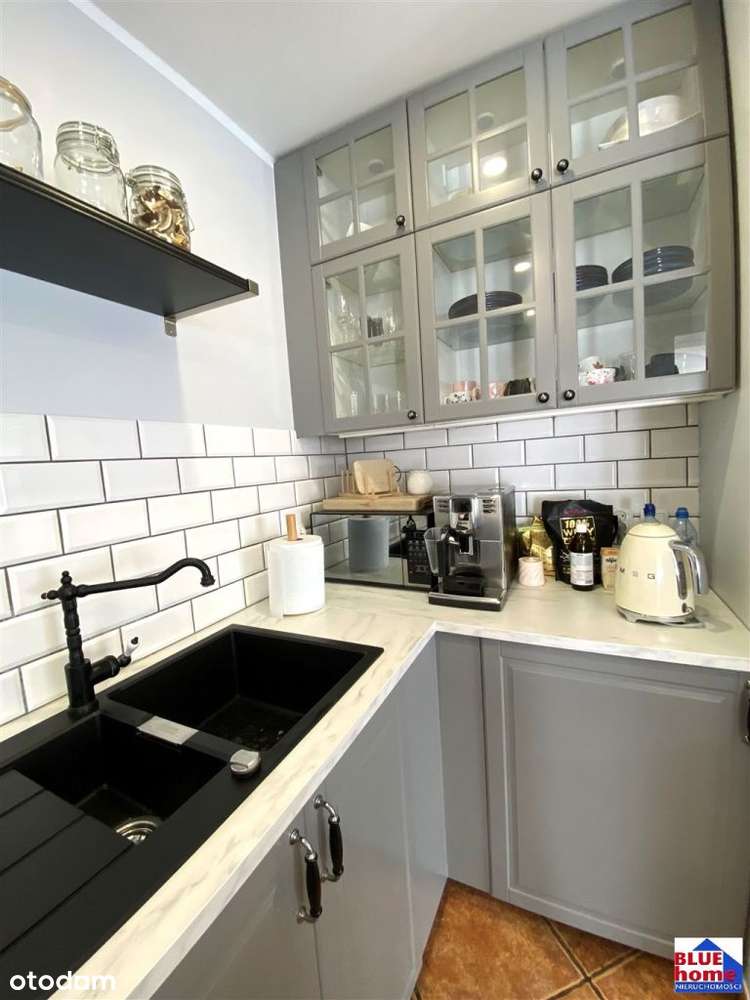 Dom z świetnej lokalizacj z tarasem i garażem.-17