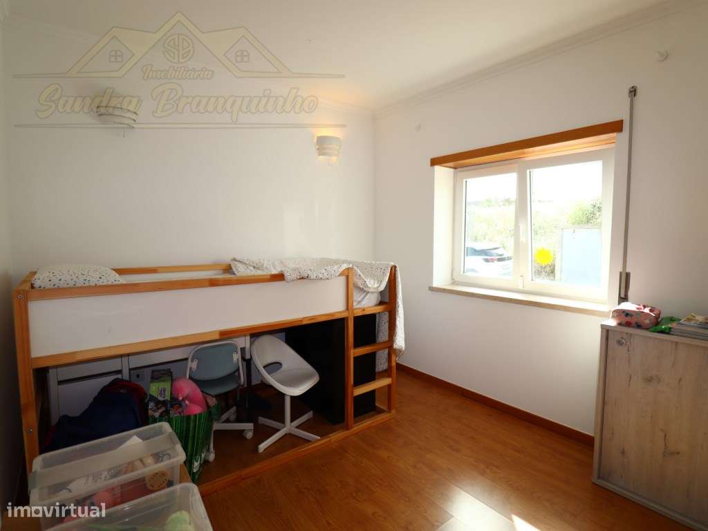 Moradia T3 com garagem e logradouro-15