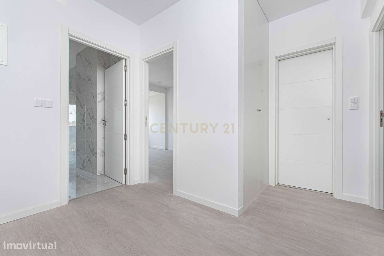 Apartamento T2 Totalmente Remodelado | Odivelas-5