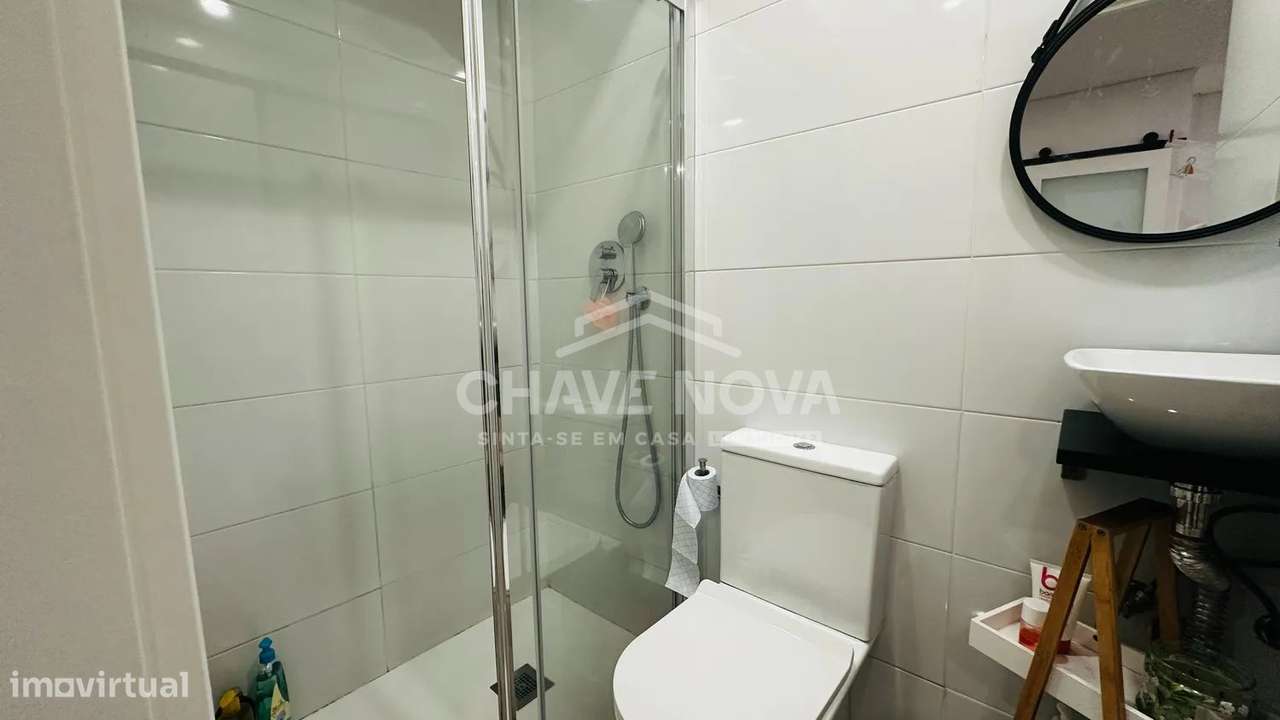 Andar Moradia T3 c/ Terraços, próximo Areosa no Porto-32
