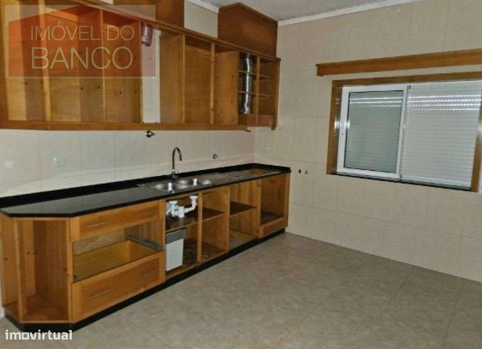 Moradia T3 Santo Tirso ( Sta Cristina do Couto ) Imóvel Banco - Grande imagem: 4/7