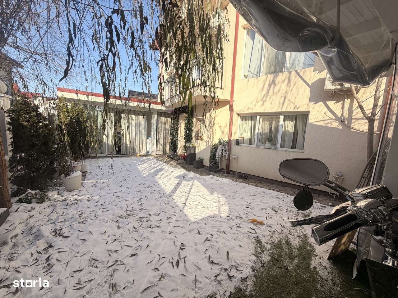 Casa deosebita P+1+M situata la doar 500m fata de metrou-1