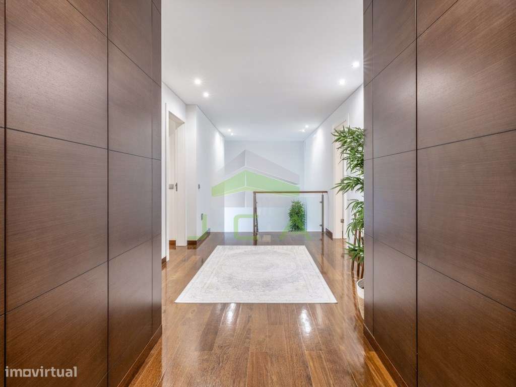 Moradia V4 isolada a 3min de Leiria-36