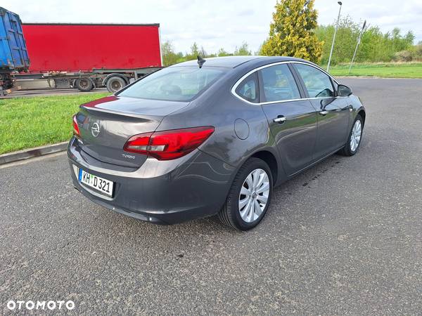 Opel Astra 1.4 Turbo Automatik 150 Jahre - 14