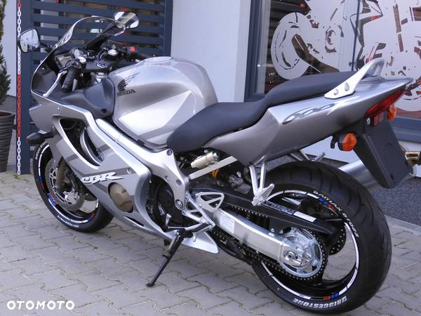 Honda CBR - 29