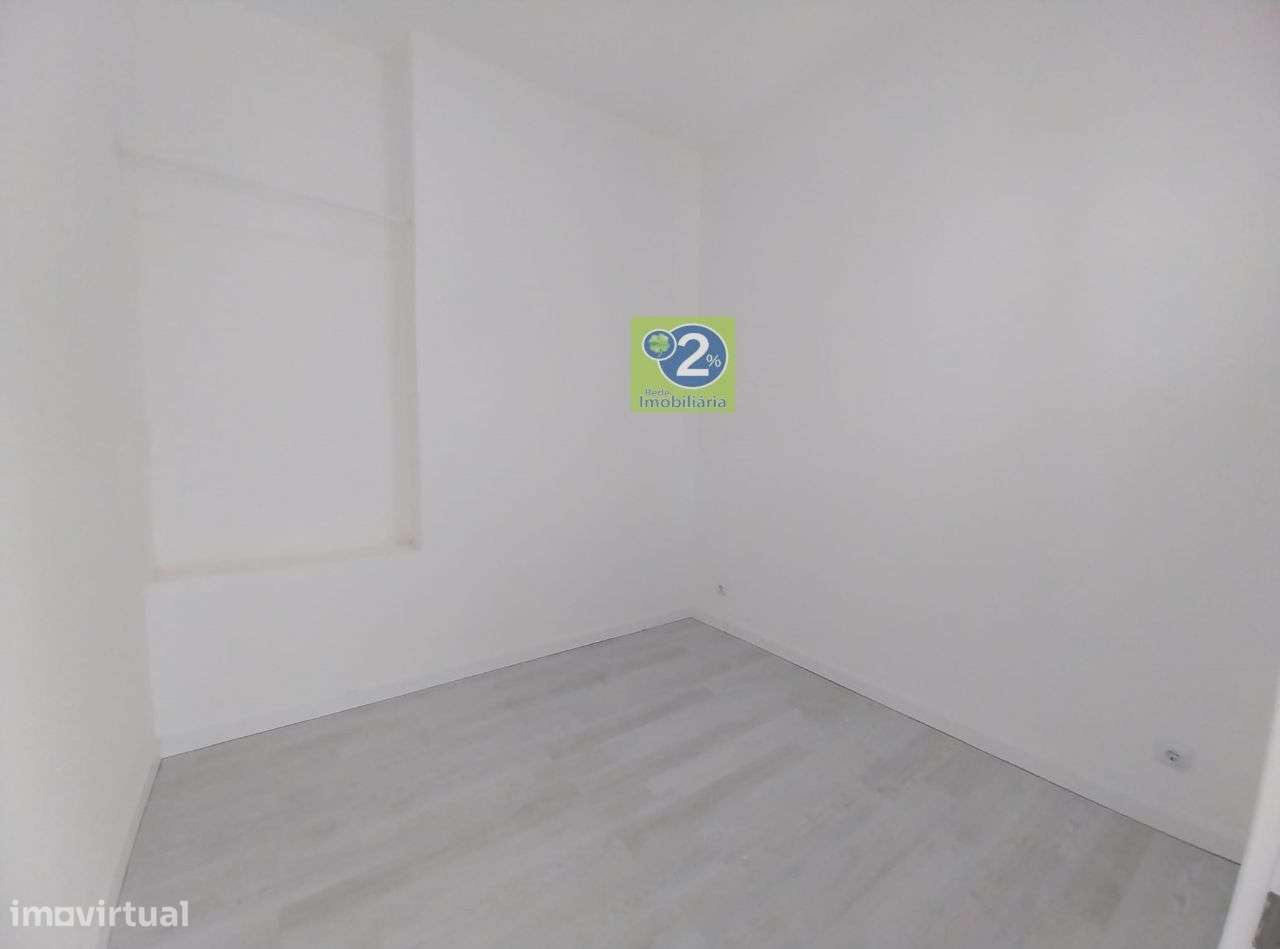 Loja remodelada transformada T2 - Grande imagem: 5/7