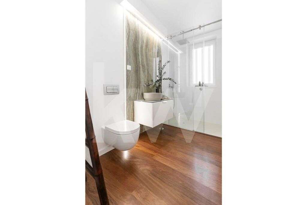 Parede, Cascais - Moradia T3 na Av. da República-23