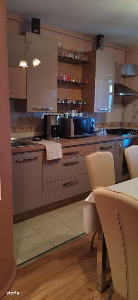 Apartament 2 camere,decomandat,zona Liliacului - Imagine principală: 2/7