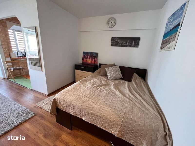 baba novac -garsoniera mare 35 mp-la coltul parcului IOR - Imagine principală: 4/9